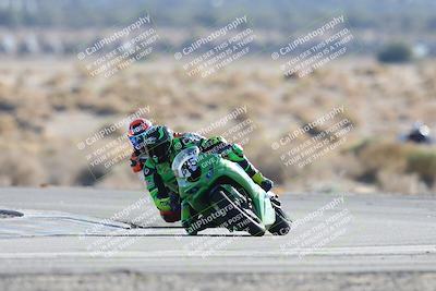 media/Dec-07-2025-CVMA (Sun) [[3e7d2de5dc]]/Race 12- Formula 40 MW and LW/